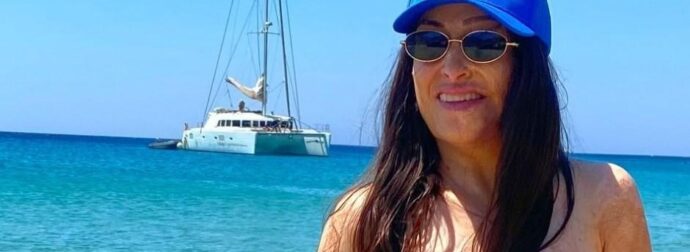 Η Ιωάννα Παλιοσπύρου έκανε βραδινό μπάνιο σε πισίνα γεμάτη «διαμάντια» και όλοι παραμιλούσαν με τη σιλουέτα της