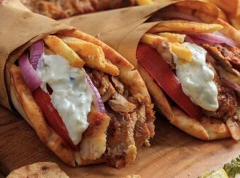 Ξεχάστε το φθηνό σουβλάκι – Έρχεται νέα αύξηση της τιμής