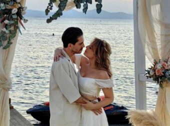 Η πρώτη δημόσια εμφάνιση της Βέρας Μακρομαρίδου με φουσκωμένη κοιλίτσα, ποζάρει τρισευτυχισμένη