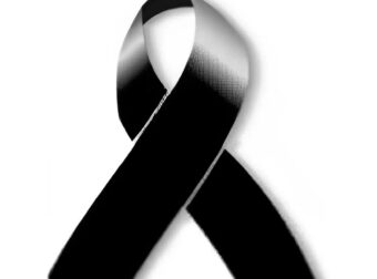 Μανούλα, 19 ετών, βρέθηκε νεκρή στο σπίτι της, δίπλα στο 5 μηνών μωρό της