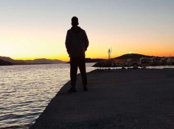 Τραγωδία στο Blue Star Χίος: Αυτός είναι ο 20χρονος που εγκλωβίστηκε από την υδατοστεγή πόρτα