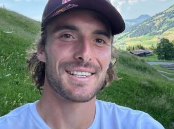 Αυτή είναι η νέα σύντροφος του Τσιτσιπά, μετά την Μπαντόσα – Τους είδαν στην Αθήνα