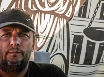 Η πρώτη νίκη του Πάνου Ρούτσι: Ο Υπουργός Δικαιοσύνης Γιώργος Φλωρίδης άφησε ανοιχτό να γίνει η εκταφή του γιου του