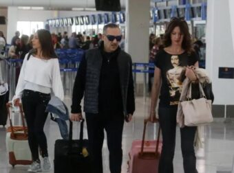 Δύσκολες στιγμές για τη κόρη του Νότη Σφακιανάκη: Ετοιμαζόταν να παντρευτεί και χώρισε – Τι συνέβη