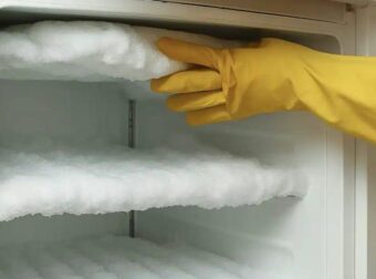 Ο έξυπνος τρόπος να εξαφανίσετε τον πάγο από την κατάψυξη σε 5 λεπτά – Θα τρίβετε τα μάτια σας