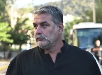 Βασίλης Μπισμπίκης: Πήγε με τσουρέκι στη γειτόνισσα