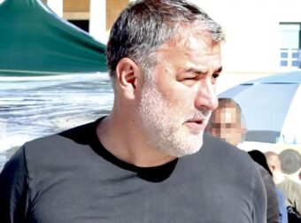 Βασίλης Μπισμπίκης: Ποιος και γιατί τον κάλεσε στη σκηνή του Πάνου Ρούτσι στο Σύνταγμα – Η μακροσκελής ανάρτηση