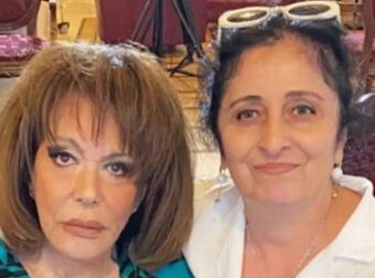 «Ένα λάθος έκανα τότε, αλλά είμαι άνθρωπος» – Σπάει τη σιωπή της η οικιακή βοηθός της Μαίρης Χρονοπούλου