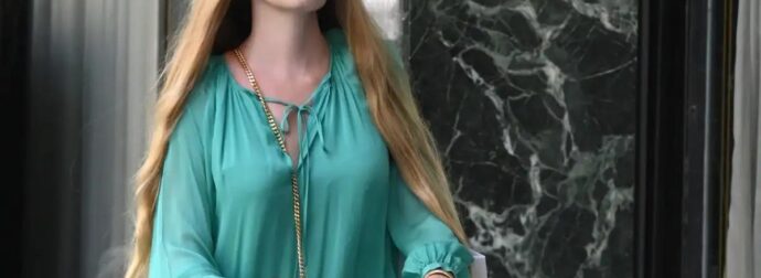 Ελληνίδα μοντέλο έγινε μητέρα: Έκανε εμφάνιση με τον γιο της για πρώτη φορά και την μπέρδεψαν όλοι με την Αντζελίνα Τζολί