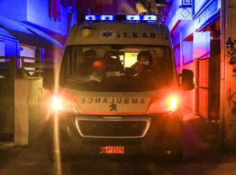 Τροχαίο στην Λεωφόρο Λαυρίου: Νεκρός 45χρονος οδηγός – Η μηχανή του προσέκρουσε σε σηματοδότη