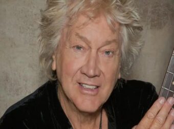 Πέθανε σε ηλικία 82 ετών ο τραγουδιστής των Moody Blues, Τζον Λοτζ (βίντεο)