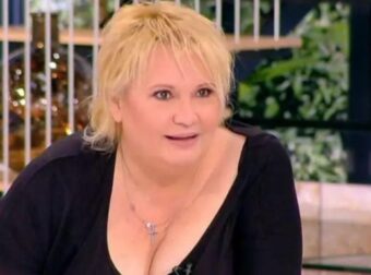 Είπε κατά λάθος ότι πέθανε η Χρυσούλα Διαβάτη: Το μεγάλο λάθος της Καίτης Φίνου και η δημόσια συγγνώμη της