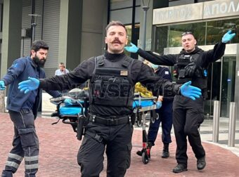 Απίστευτη οικογενειακή τραγωδία με την πτώση του 44χρονου τεχνικού από τον Πύργο Απόλλων στους Αμπελόκηπους