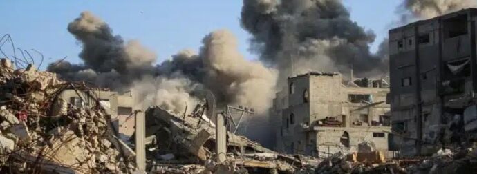 Το Ισραήλ ξεκίνησε νέο γύρο επιθέσεων εναντίον στόχων της Χαμάς στη Γάζα και σταματά την παροχή βοήθειας – Έκκληση για αυτοσυγκράτηση από τις ΗΠΑ