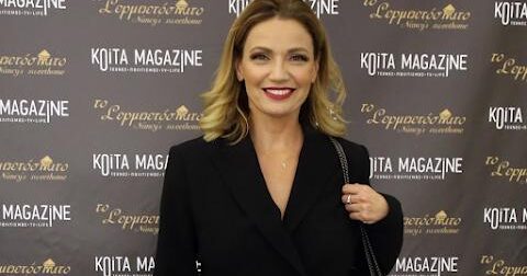 Tα κατάφερε και το έκανε στα 56 η Παναγιώτα Βλαντή: «Τώρα επιτέλους να σταματήσουν να ρωτάνε “πότε θα κάνεις παιδιά;”»