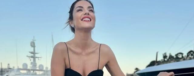 Βάσω Λασκαράκη: Μας δείχνει την κόρη της, Εύα Τσιμιτσέλη ντυμένη στα μαύρα να κάνει βόλτες στο Παρίσι