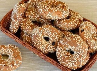 Προσοχή – ΕΦΕΤ: Ανακαλούνται από την αγορά πασίγνωστα κουλούρια – Τι βρήκαν μέσα