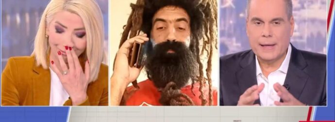 Επική στιγμή της ελληνικής TV: Η Μίνα Καραμήτρου κρατιέται να μην γελάσει στον αέρα της εκπομπής με τον μελισσοκόμο με τις… τζίβες