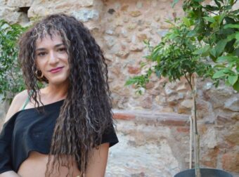 Γνωστή Τρανς ηθοποιός γυναίκα δεν μπορεί να κλείσει ραντεβού για εξέταση προστάτη σε δημόσιο νοσοκομείο – Τι απάντησε ο Άδωνις Γεωργιάδης