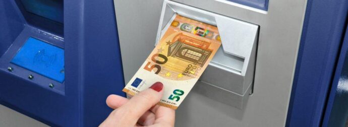 Γεμίζουν τσέπες οι Έλληνες: Ουρές στα ΑΤΜ από βδομάδα – Μπαράζ πληρωμών – Ποιοι πληρώνονται