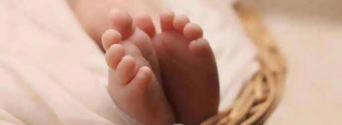 Λάρισα: Ανακοπή υπέστη το βρέφος που νοσηλεύεται με εγκαύματα από καυτό λάδι – Κρίσιμη η κατάστασή του