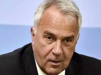 Άγρια επίθεση σε μαγαζί του Ηρακλείου με στόχο τον Μάκη Βορίδη