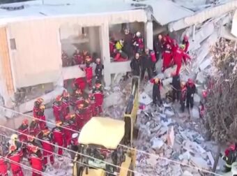 Μεγάλη Τραγωδία στη Τουρκία: Κλαίνε επάνω στα συντρίμμια – Έμαθε όλη η χώρα τα δυσάρεστα