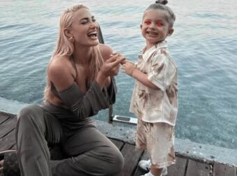 Τούνη: Με τον γιο της στη στρατιωτική παρέλαση της Θεσσαλονίκης – Το τρυφερό στιγμιότυπο που μοιράστηκε