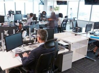 ΟΡΙΣΤΙΚΟ: «Λουκέτο» σε μεγάλη εταιρεία ταχυμεταφορών στην Αμερική – Πολλές  απολύσεις