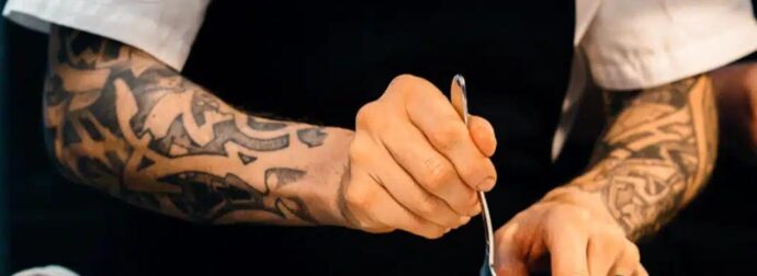 Χειροπέδες σε γνωστό τηλεοπτικό σεφ για χρέη  προς το Δημόσιο (βίντεο)