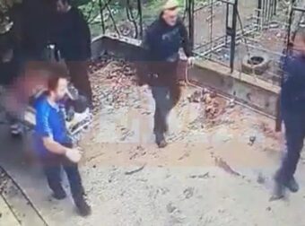 Νέο βίντεο λίγο μετά την άγρια επίθεση του ροτβάιλερ στην Καλαμάτα – Έχω σοκαριστεί, είχαμε το σκυλί 10 χρόνια, λέει ο γιος του τραυματία