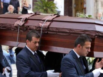 Πότε πεθαίνουν περισσότερο οι Έλληνες – Το μυστήριο με τη «μοιραία εβδομάδα» και πεθαίνουν τόσοι πολλοί;