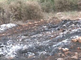 ΣΟΚ ΣΤΗ ΒΟΙΩΤΙΑ: ΒΡΕΘΗΚΕ ΑΠΑΝΘΡΑΚΩΜΕΝΟΣ ΜΕΣΑ ΣΤΟ ΑΥΤΟΚΙΝΗΤΟ ΤΟΥ