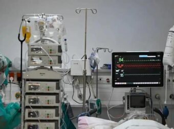 ΓΛΥΦΑΔΑ: Νεκρή η 70χρονη που δέχθηκε επίθεση με πέτρα