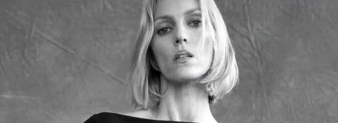 Εξαφανίστηκε σε χρόνο ρεκόρ και τώρα επέστρεψε -Το σετ των Zara που όλες θέλουν για τα Χριστούγεννα ή ένα δείπνο με φίλες