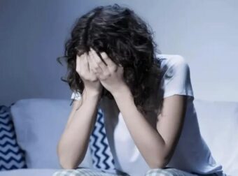 Το να ξυπνάτε στις 3 ή 4 τα ξημερώματα είναι ενοχλητικό – Τι πρέπει να προσέξετε