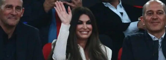 Η Κίμπερλι Γκιλφόιλ στο ΣΕΦ με τους αδελφούς Αγγελόπουλους