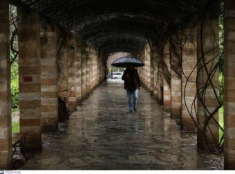 ΕΚΤΑΚΤΟ: Πέφτουν τα πρώτα χιόνια στην Ελλάδα