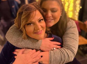 Βίκυ Σταυροπούλου: Οι ευχές για τα γενέθλια της κόρης της, Δανάης Μπάρκα – «Είσαι το ομορφότερο τραγούδι της ζωής μου»