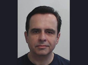 ΕΚΤΑΚΤΟ – Πέθαvε γνωστός Έλληνας δημοσιογράφος στα 55, σoκ