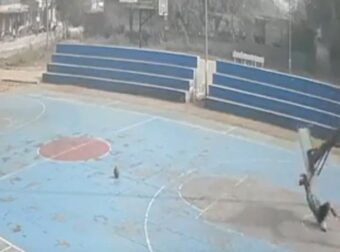 Τραγωδία: 16χρονος νεκρός την ώρα της προπόνησης – Κατέρρευσε πάνω του η μπασκέτα (video)
