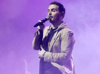 Μιχάλης Χατζηγιάννης: Προχωρά σε ακυρώσεις συναυλιών λόγω προβλήματος στα μάτια