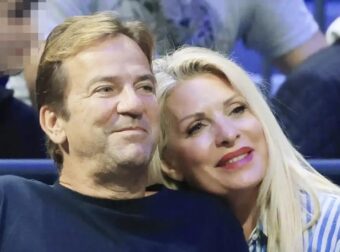 Ελένη Μενεγάκη – Μάκης Παντζόπουλος: Η σπάνια κοινή εμφάνιση και οι τρυφερές στιγμές στο γήπεδο