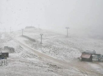 Παρνασσός: Έπεσαν τα πρώτα χιόνια