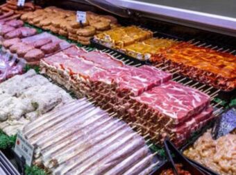 Αδιανόητο περιστατικό στη Λάρισα: Αγόρασε κιμά και βρήκε μέσα σκάγια