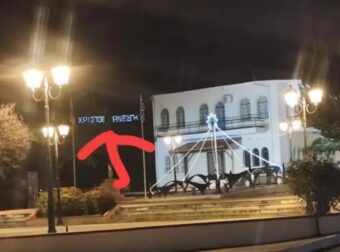 Ηλεκτρολόγος σε Μητρόπολη αντί να συνδέσει τα χριστουγεννιάτικα λαμπάκια, συνέδεσε τα πασχαλινά