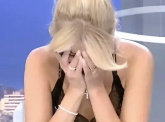 Με άλλη μύτη, άλλα χείλη και μαλλί «καρπολάχανο»: Η Φαίτη Σκορδά στην πρώτη της τηλεοπτική εμφάνιση ήταν μια άλλη