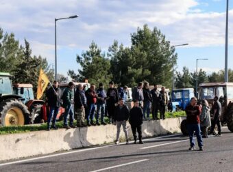 Ο χάρτης των αγροτικών μπλόκων: Ο «οδηγός επιβίωσης» για όσους θα ταξιδέψουν, οι παρακαμπτήριοι για όλη την Ελλάδα