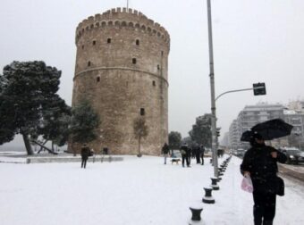 Θα είμαστε Ελλάδα και θα μοιάζει… με Ελβετία: Πέφτουν χιόνια μέσα σε πόλεις πριν τα Χριστούγεννα – Επίσημη πρόγνωση