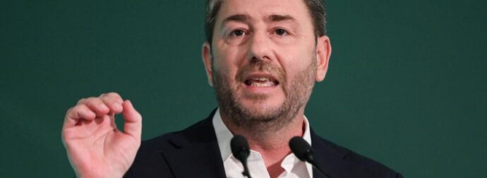 Ραγδαίες πολιτικές εξελίξεις: Φήμες ότι Παραιτείται ο Ανδρουλάκης από το ΠΑΣΟΚ – Οι 4 υποψήφιοι πρόεδροι